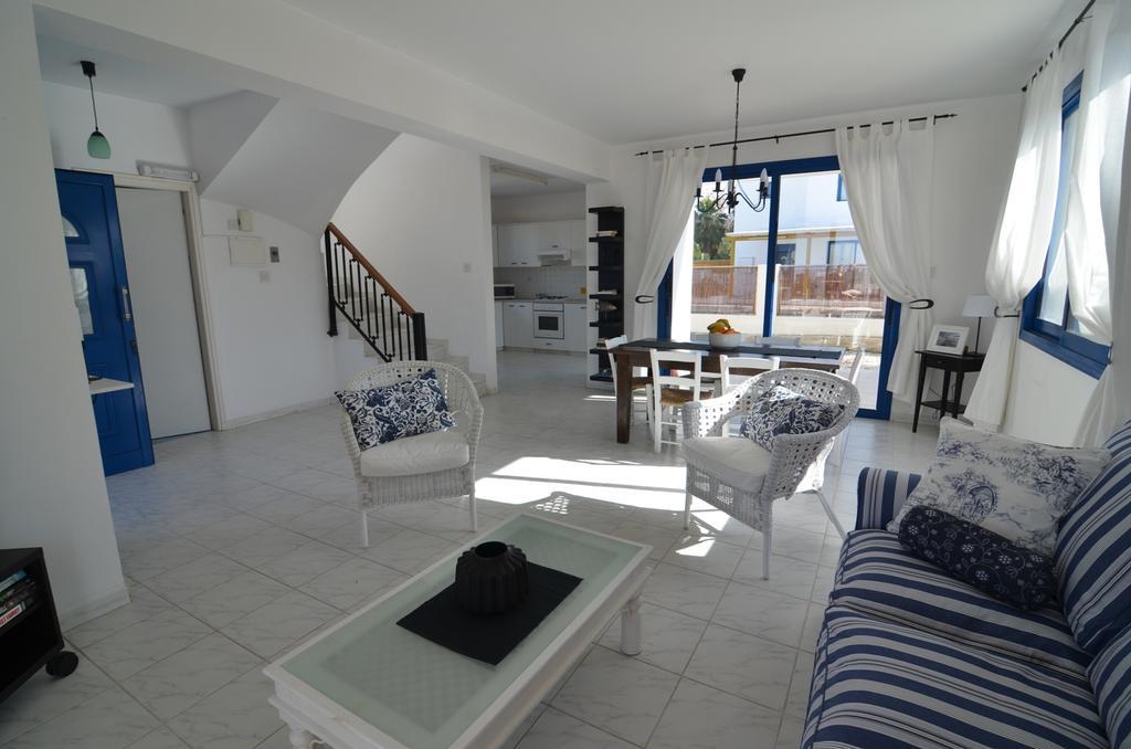 Sea Breeze Villas Argaka Quarto foto